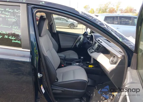 2018 Toyota Rav4 Hybrid Limited z USA, uszkodzony, nr VIN JTMDJREVXJD256308